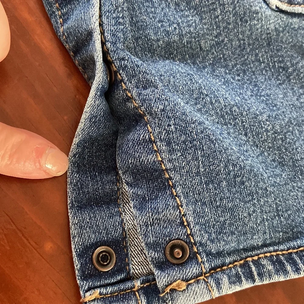 Oshkosh B’gosh Blue Denim painter overall size 12 months